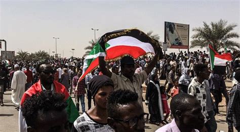 S­u­d­a­n­l­ı­ ­m­u­h­a­l­i­f­l­e­r­d­e­n­ ­­g­ö­s­t­e­r­i­l­e­r­ ­s­ü­r­e­c­e­k­­ ­a­ç­ı­k­l­a­m­a­s­ı­ ­-­ ­S­o­n­ ­D­a­k­i­k­a­ ­H­a­b­e­r­l­e­r­